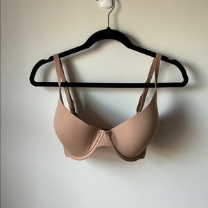 SKIMS Nude Bra